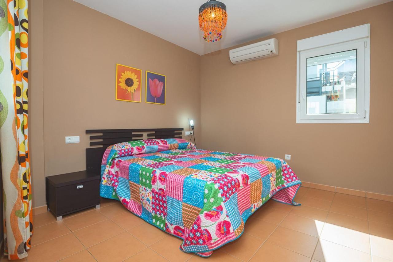 Casa Gil Apartment โกนิล เด ลาฟรอนเตรา ภายนอก รูปภาพ